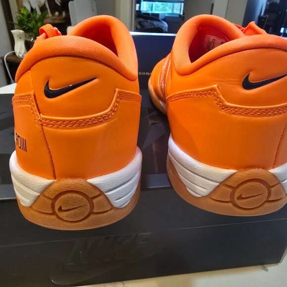 🔥 Nike T90 SP Safety Orange White #HF9351-800 Sz 10 mens Brand New🔥sneakers - Picture 5 of 15